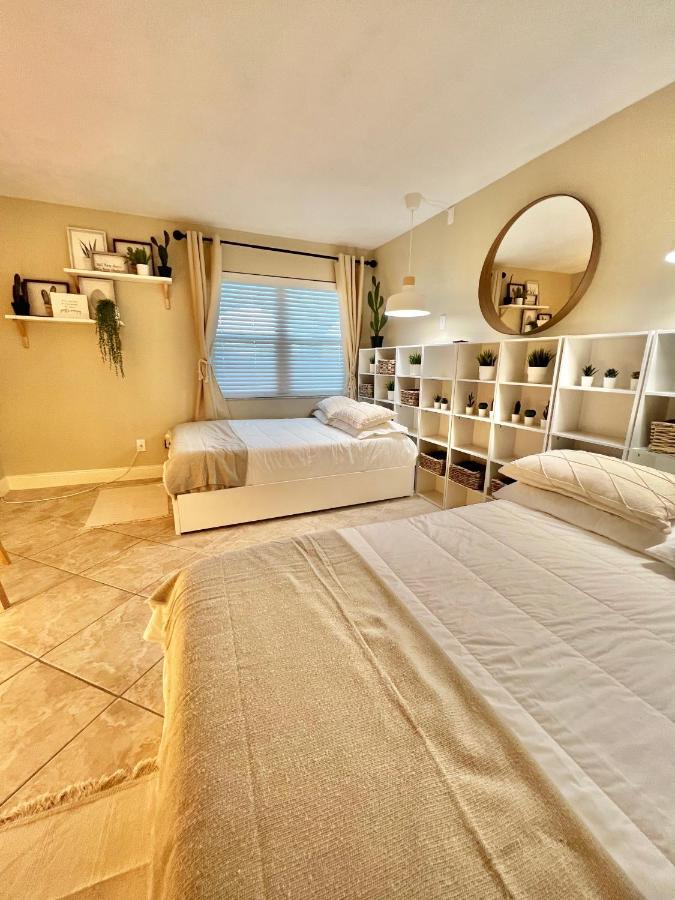 Beach Oasis 704 Lovely Daytona Ocean Front For 5 Sleeps Up To 12 Daytona Beach Luaran gambar