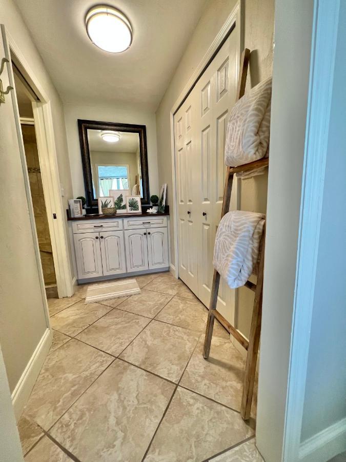 Beach Oasis 704 Lovely Daytona Ocean Front For 5 Sleeps Up To 12 Daytona Beach Luaran gambar
