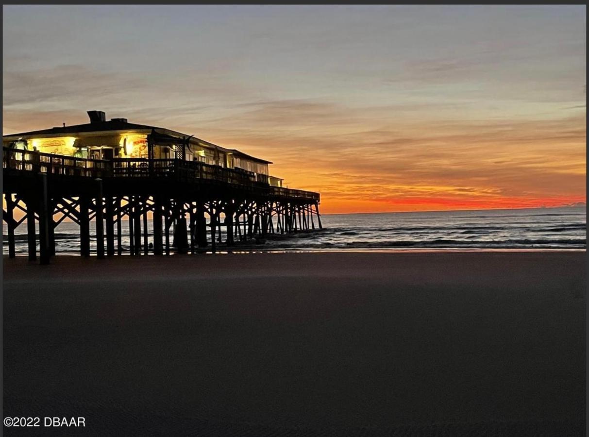 Beach Oasis 704 Lovely Daytona Ocean Front For 5 Sleeps Up To 12 Daytona Beach Luaran gambar
