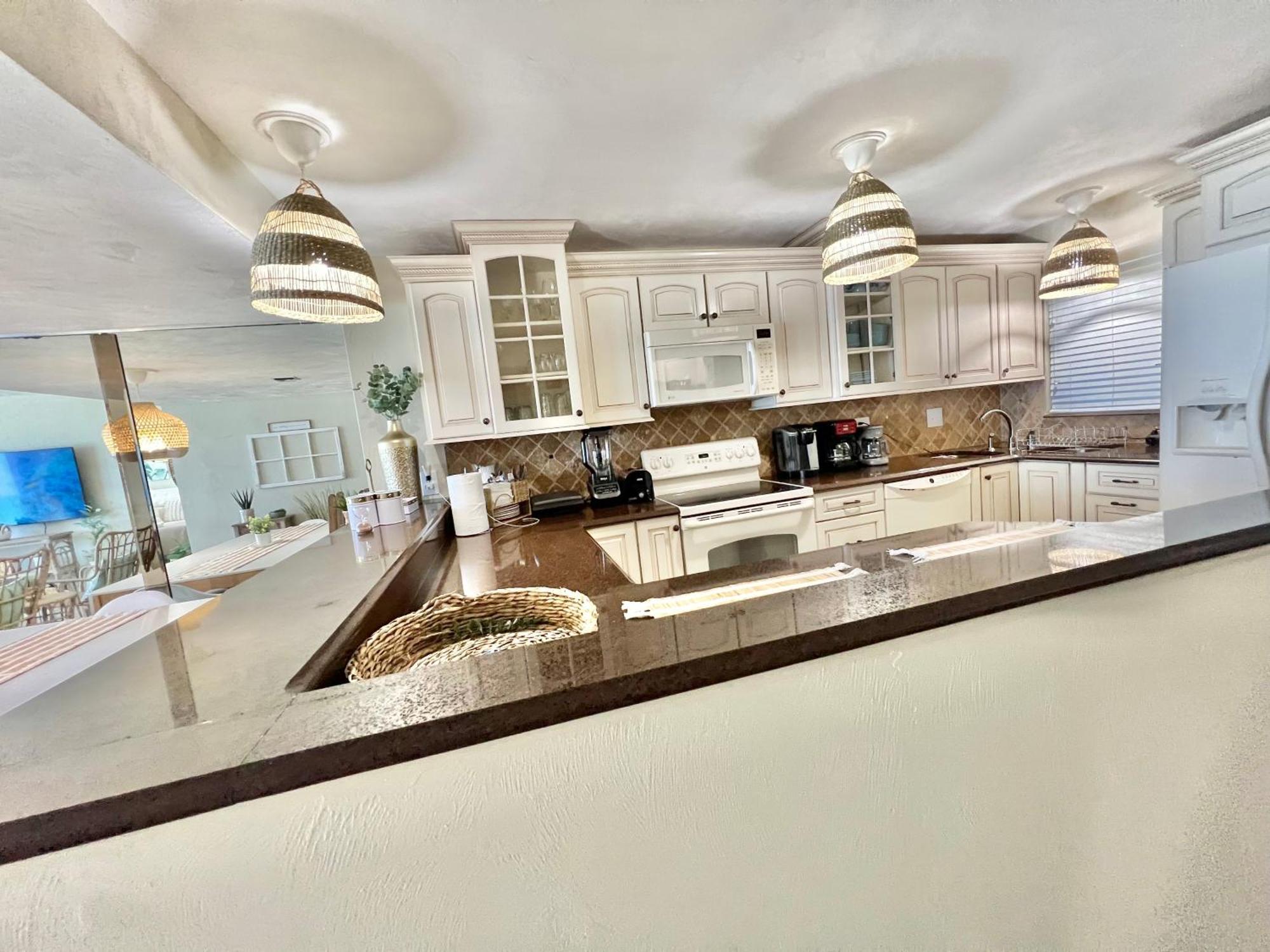 Beach Oasis 704 Lovely Daytona Ocean Front For 5 Sleeps Up To 12 Daytona Beach Luaran gambar