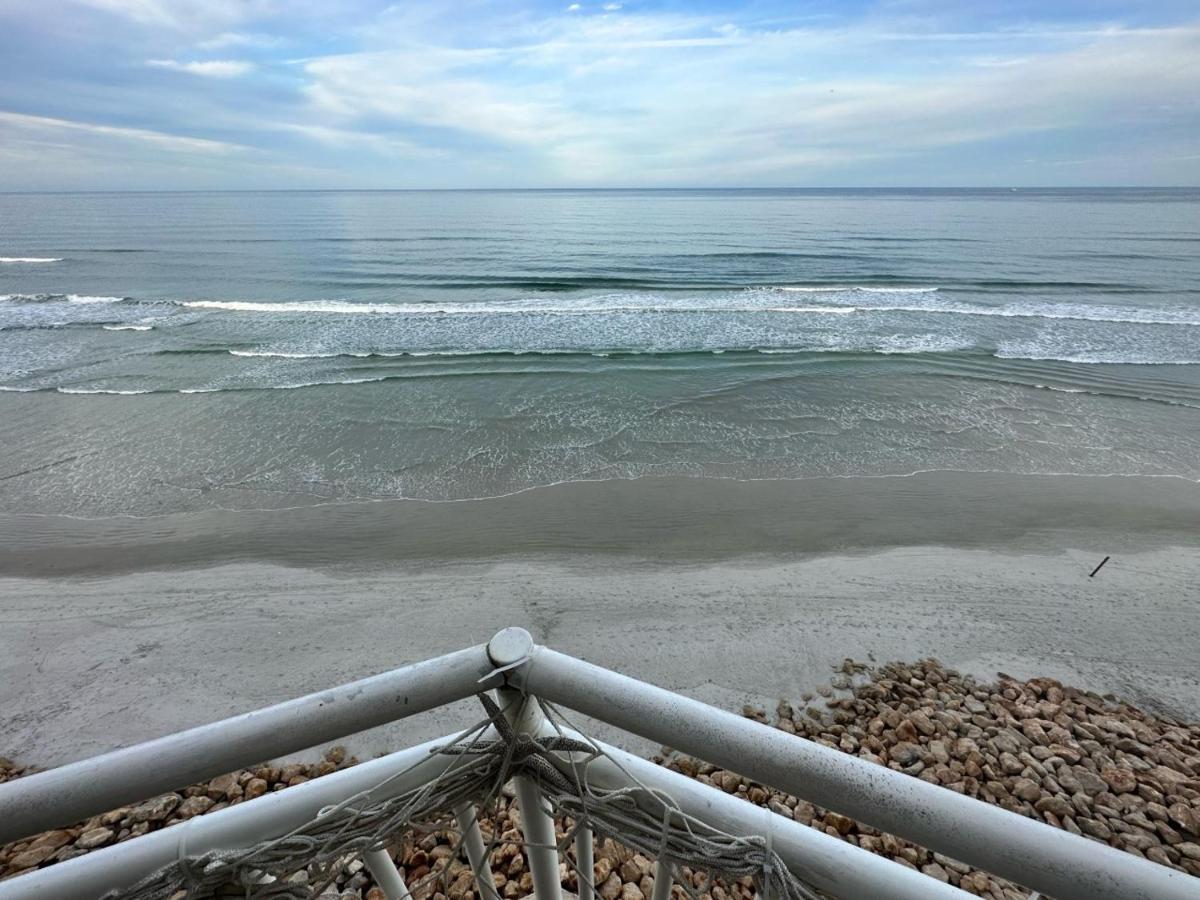 Beach Oasis 704 Lovely Daytona Ocean Front For 5 Sleeps Up To 12 Daytona Beach Luaran gambar