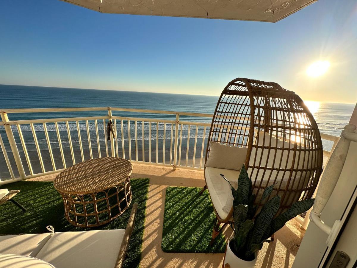Beach Oasis 704 Lovely Daytona Ocean Front For 5 Sleeps Up To 12 Daytona Beach Luaran gambar